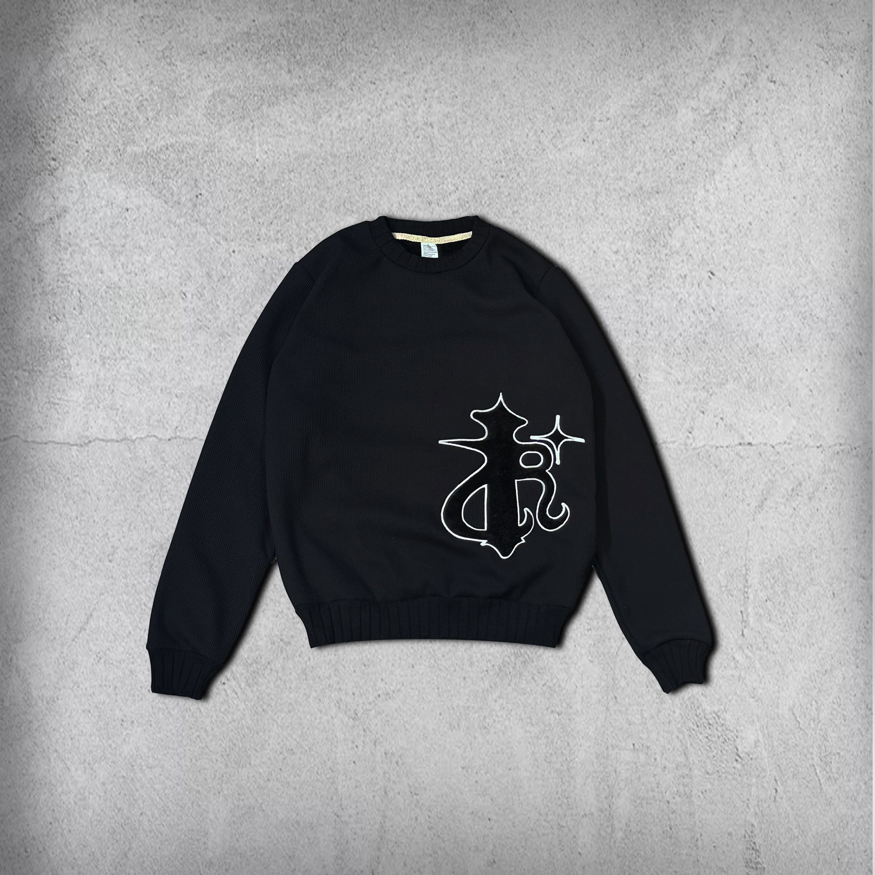 Sweater Negro “Pure” Semi Boxy